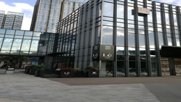 小鹏集团启用全球首条高阶通用人形机器人自动化产线